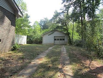4th image of 6625 Carmen Ct