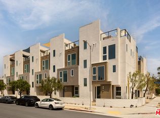 6899 Pollard St, Los Angeles, CA 90042