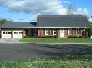 406 Maplewood Dr, Grayson, KY 41143