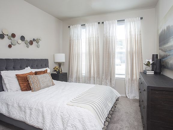 3rd image of 2455 Weldwood Dr #12210