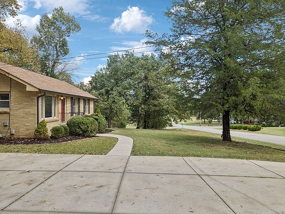 3rd image of 5022 Chaffin Dr