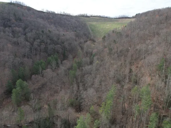 9999 Highway 406, Stinnett, KY 40868