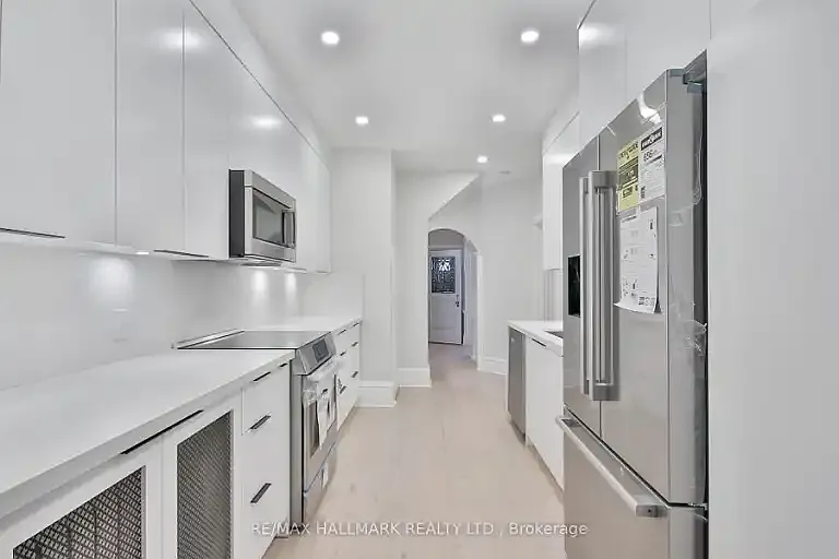 639 Broadview Ave #1A — Photo 8