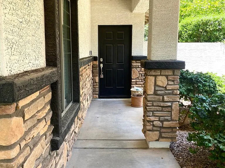 4272 E Cotton Ct — Photo 3