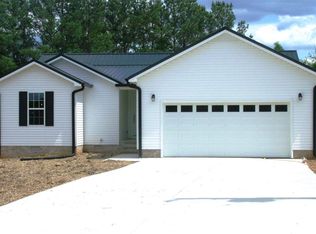 141 Cedar Crest Cir, McMinnville, TN 37110