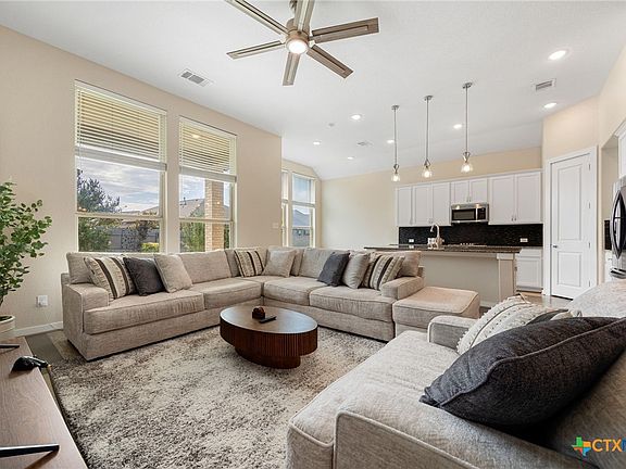 3rd image of 6633 Verona Pl