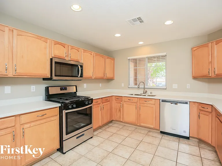 1605 Cider Ct — Photo 6