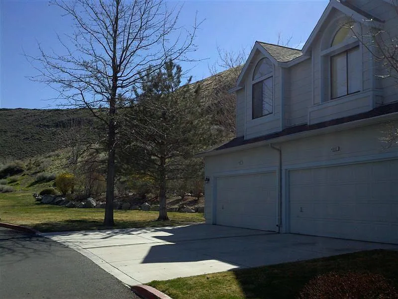 4357 Loreto Ln photo 1