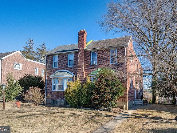 2nd image of 522 E Mount Airy Ave