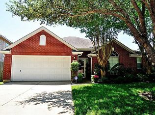 906 Featherbrook Ct, Sugar Land, TX 77479
