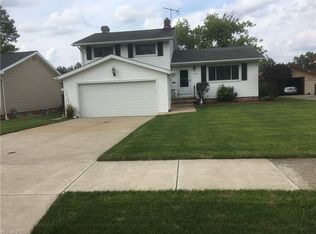 11380 Gross Dr, Parma, OH
