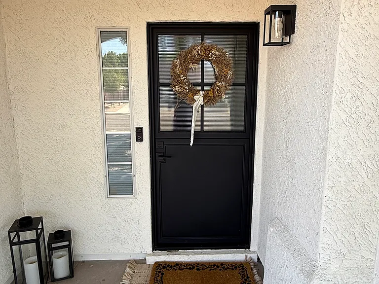 8058 E Evergreen St — Photo 2