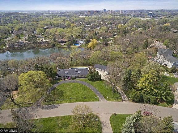 3rd image of 5508 Knoll Dr
