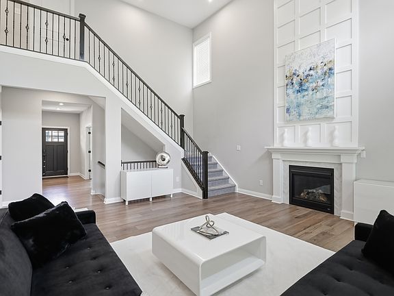 3rd image of 14357 Marsdale Pl