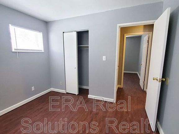 5th image of 3944 Carlton Ave