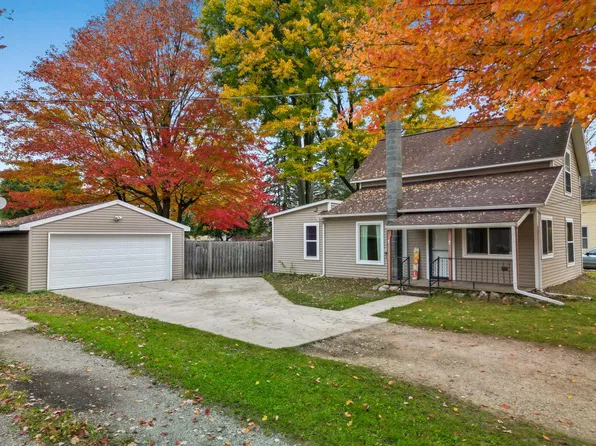 199 E Commerce St, Grant, MI 49327