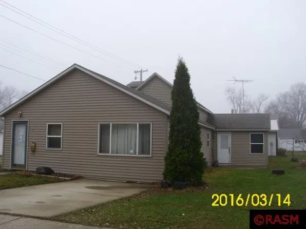 211 2nd Ave SE, Sleepy Eye, MN 56085