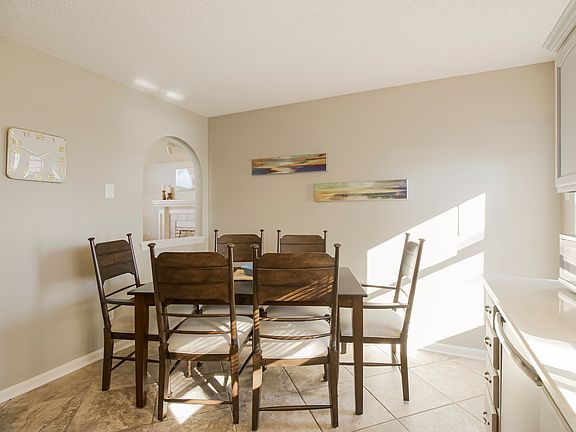 4th image of 2015 NE Wien Ave #1B-651482