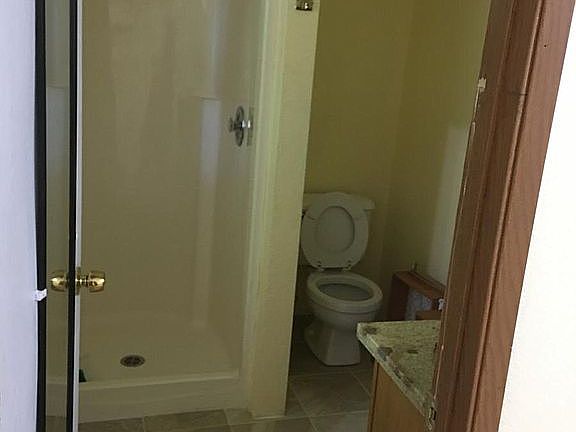 Master Bath upright shower