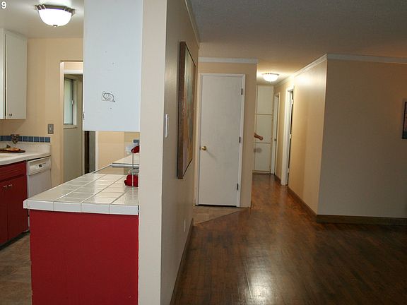 5th image of 8804 NE Benton Dr