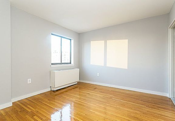 5th image of 451 E 83rd St APT 18B