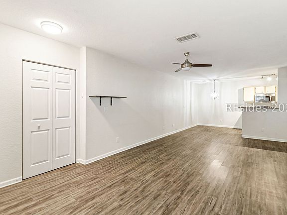 3rd image of 897 Fording Island Rd APT 3002