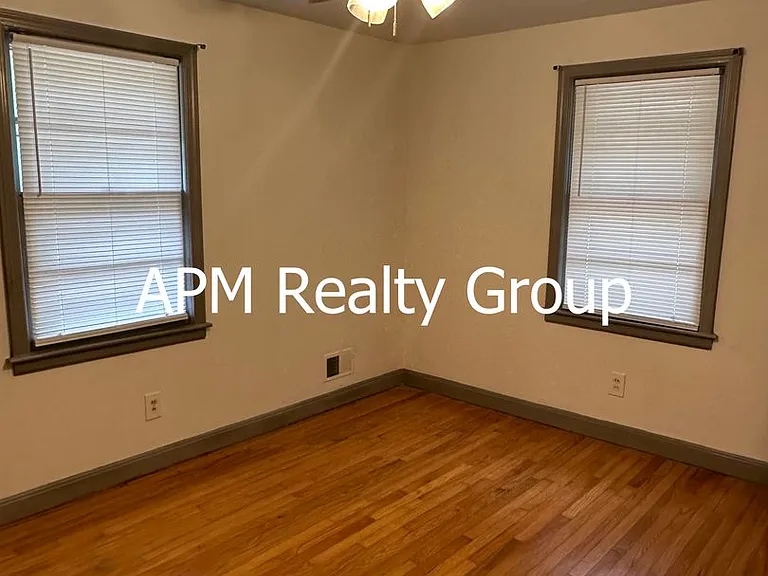 1421 Adella St — Photo 8