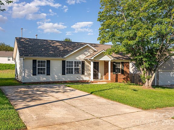 2nd image of 1923 Dietrich Ln