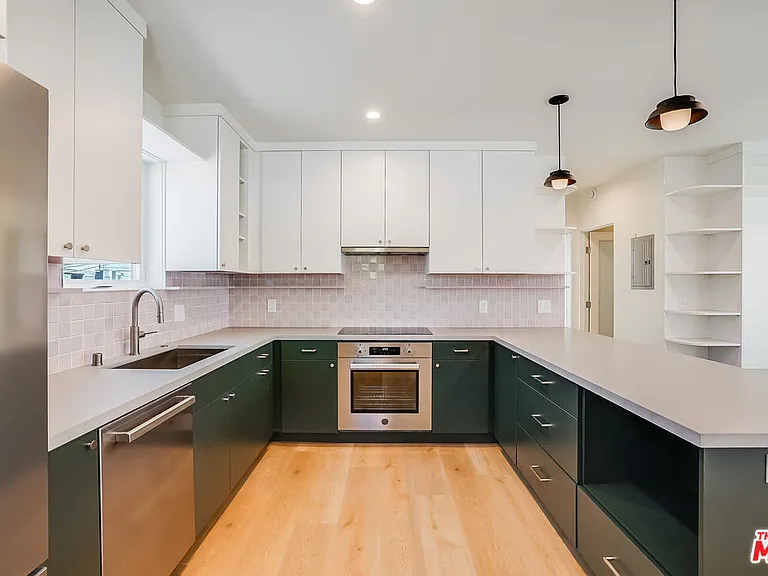 1780 Midvale Ave — Photo 8