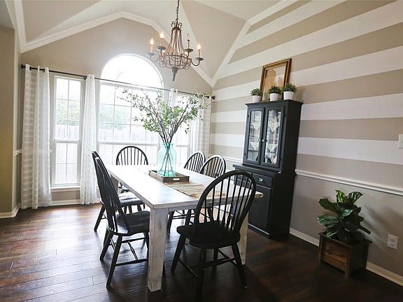 5th image of 2902 Silverwood Park Ln