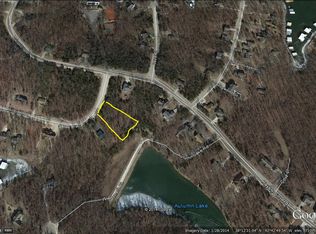 Hillside Rd, Lake Ozark, MO 65049