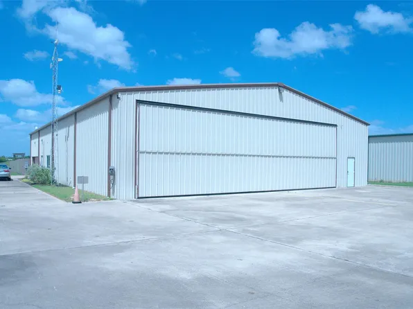 12069 Cessna Pl, Brookshire, TX 77423