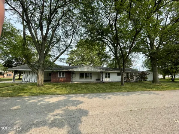 101 Maplewood Dr, Pandora, OH 45877