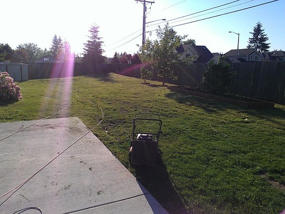 4th image of 5401 107th Pl NE