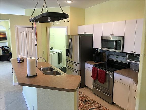 3rd image of 1632 Music Ln