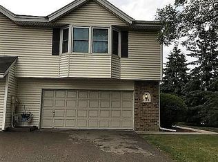 526 Upper Wood Way, Burnsville, MN 55337