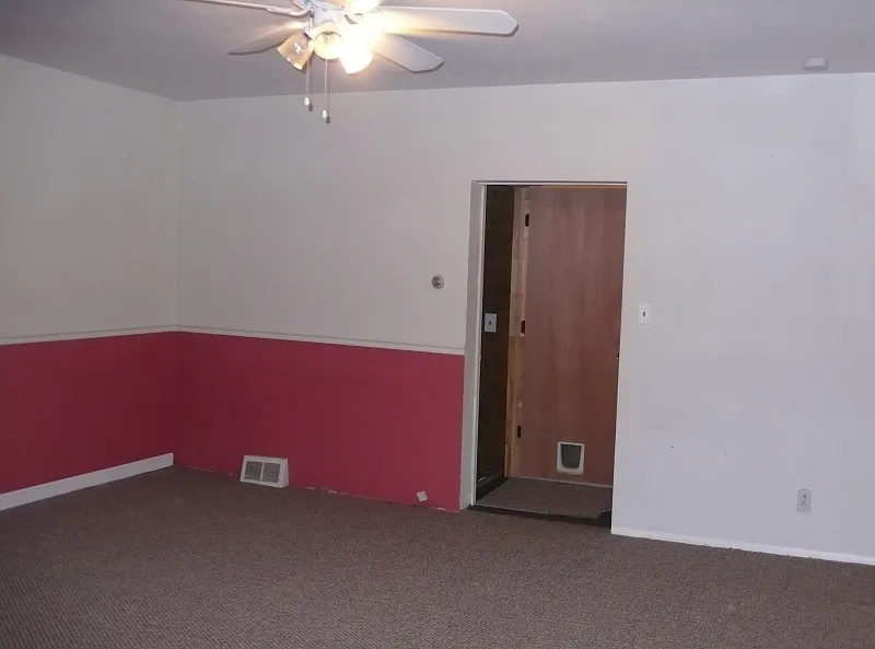 3 bed, 1.5 bath, $1,175 — Photo 2
