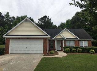 437 Grove Park Dr, Locust Grove, GA 30248