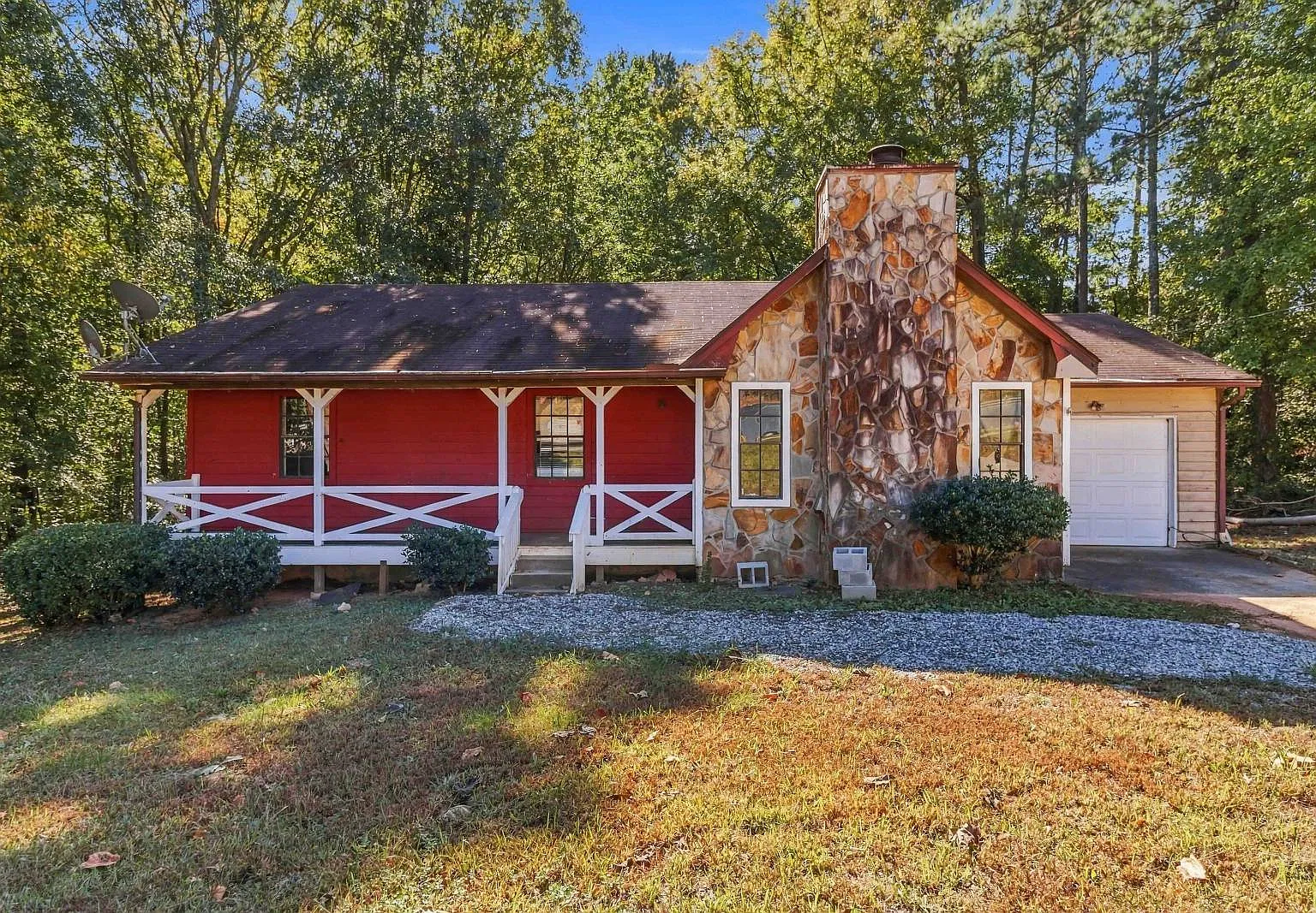 3 bed, 2.0 bath, 1282 sqft, $2,400 — Photo 1
