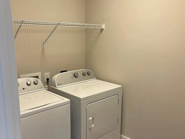 Full Size Washer/Dryer Included