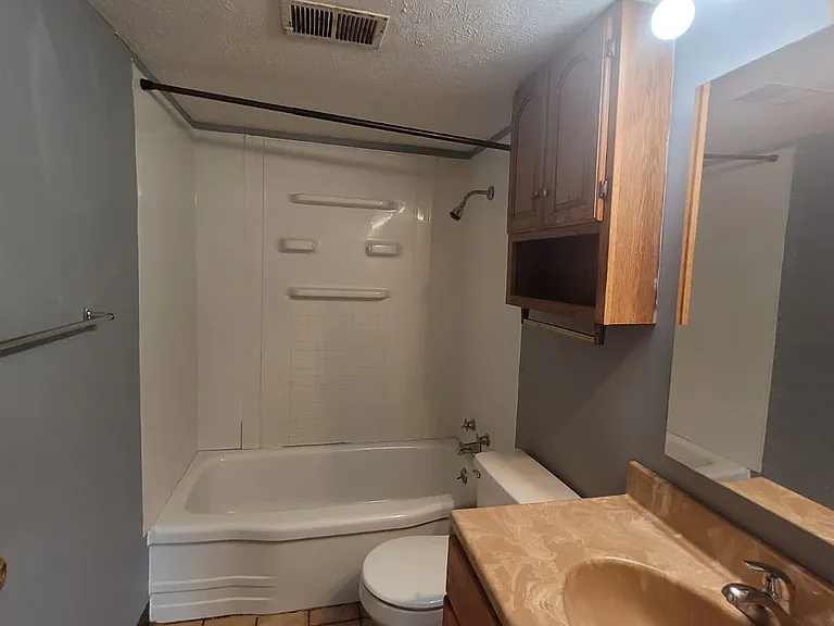 411 N Sheridan Ave — Photo 14