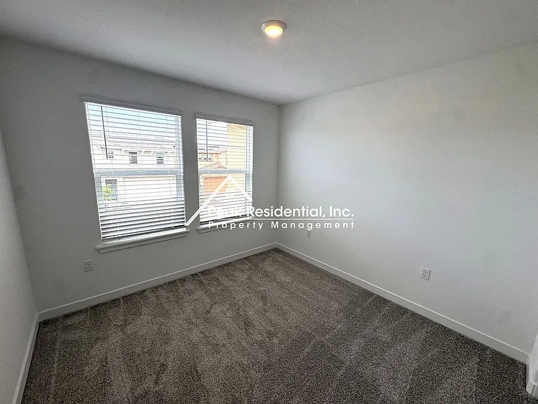 12636 Hereford Ave — Photo 15