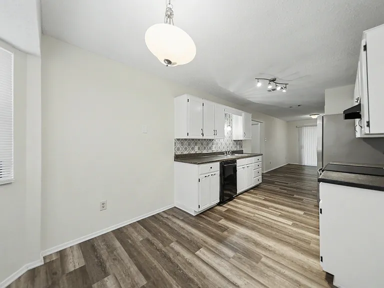 2904 Boyd Ave — Photo 7