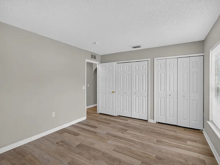 1845 Saga Ct — Photo 25