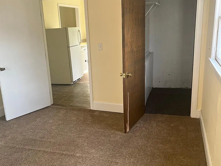 66 Genesee St — Photo 5