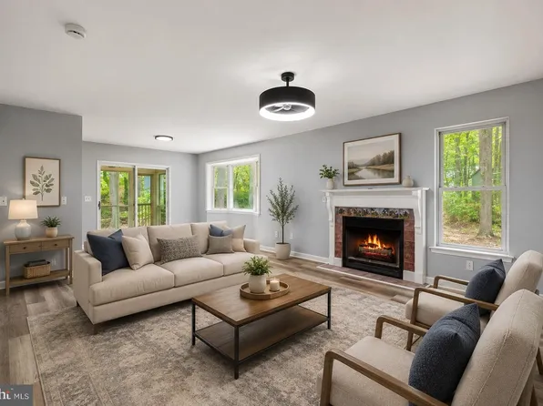 1309 Lakeview Pkwy, Locust Grove, VA 22508