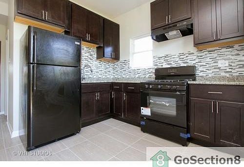 1st image of 7119 S King Dr