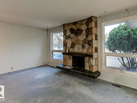5th image of 55 Glamorgan Dr