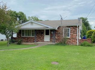 300 N Labette St, Frontenac, KS 66763