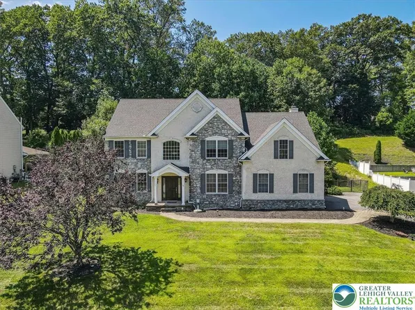 54 Peter Jacob Dr, Bangor, PA 18013